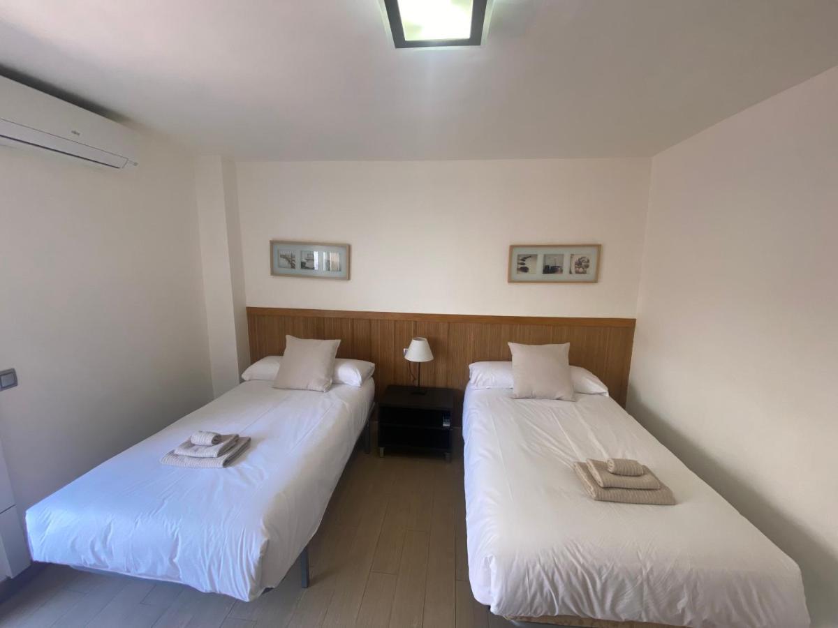 Albamar Frontline Beach Apartment 3 Bedrooms Fuengirola Eksteriør bilde